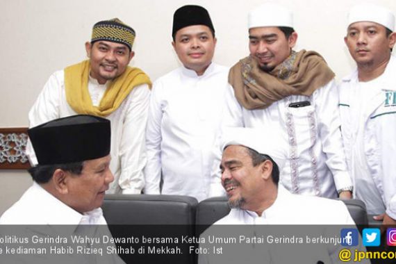 Jokowi Lebih Baik Urus TKI yang Bermasalah Ketimbang Pikirkan Kepulangan Rizieq - JPNN.COM