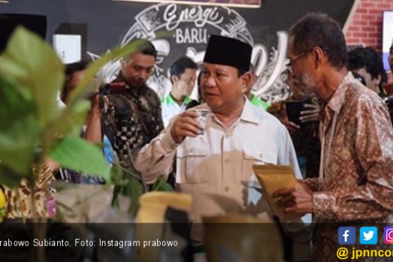 Prabowo: Ini Singa-Singa Tua yang Masih Berdiri Semangat - JPNN.COM