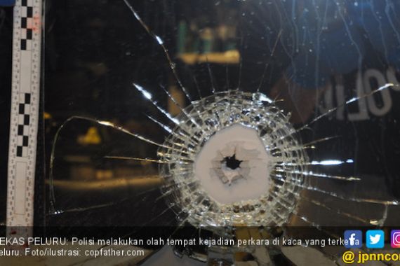 Puluhan Polisi Sisir Gedung DPR Cari Bekas Tembakan - JPNN.COM