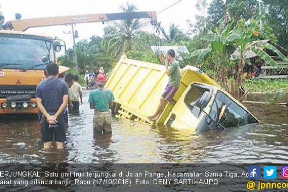 Hujan Lebat dan Banjir Melanda 80 Desa di Aceh Barat - JPNN.COM