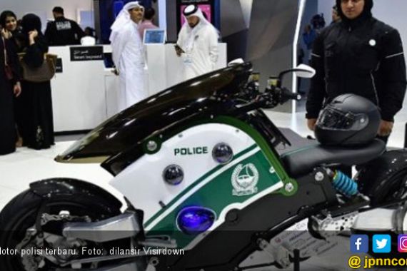 Tajir, Polisi Dubai Punya Motor Terbang Layaknya Star Wars - JPNN.COM