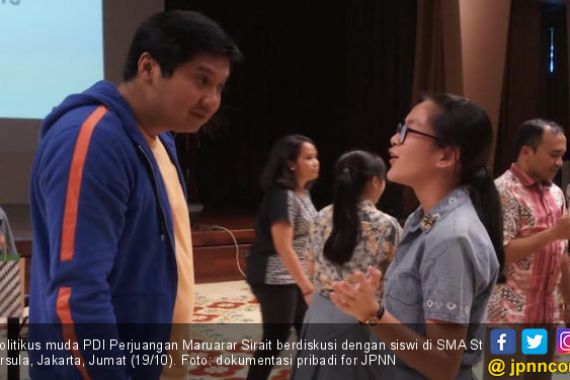 Berdiskusi dengan Siswi SMA, Bang Ara Suarakan Jas Merah - JPNN.COM