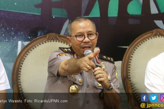 Respons Polri Soal Rizieq Shihab Serukan Pasang Bendera HTI - JPNN.COM
