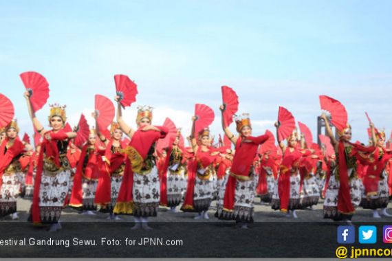 Hipnotis Wisatawan, Festival Gandrung Sewu Banjir Pujian - JPNN.COM