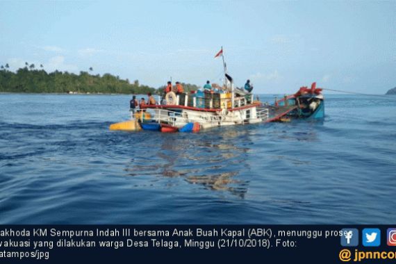 Tabrak Karang, KM Sempurna Indah 3 Karam di Perairan Anambas - JPNN.COM