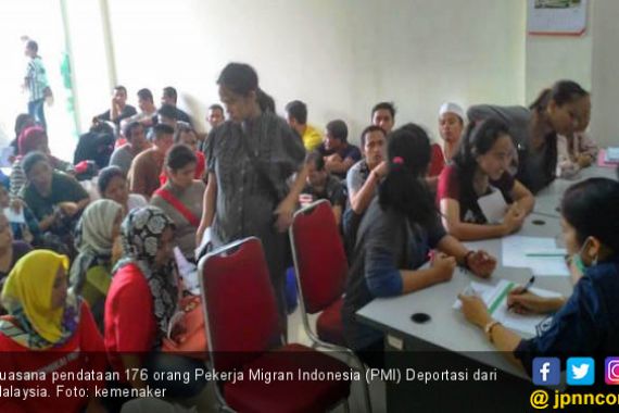 P4TKI Batam Pulangkan 176 PMI Deportasi dari Malaysia - JPNN.COM