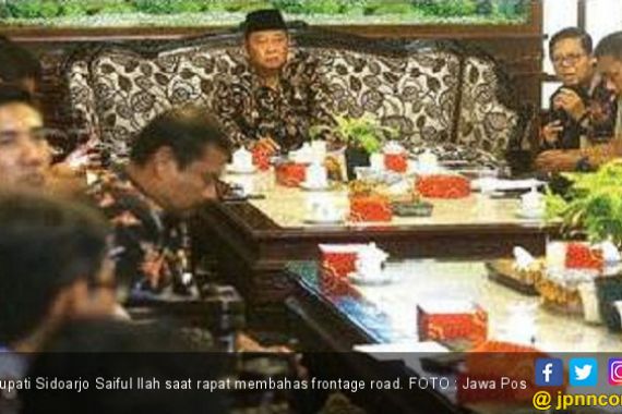 Ketika Bupati Sidoarjo Mengaku Malu pada Surabaya - JPNN.COM