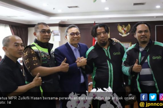 Komunitas Driver Ojek Online Curhat pada Zulkifli Hasan - JPNN.COM