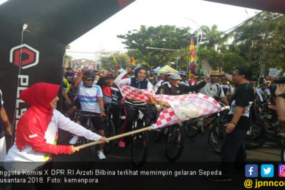 Arzeti Bilbina Apresiasi Program Sepeda Nusantara 2018 - JPNN.COM