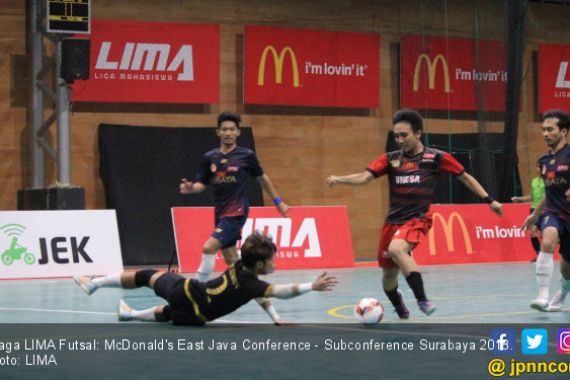 Unesa Juara LIMA Futsal East Java Conference - JPNN.COM