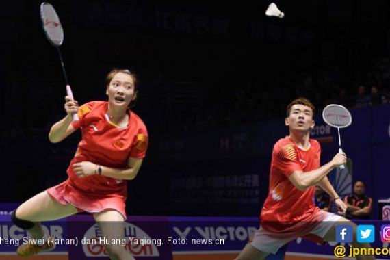 Juara di French Open, Zheng / Huang Raih Gelar Keenam - JPNN.COM