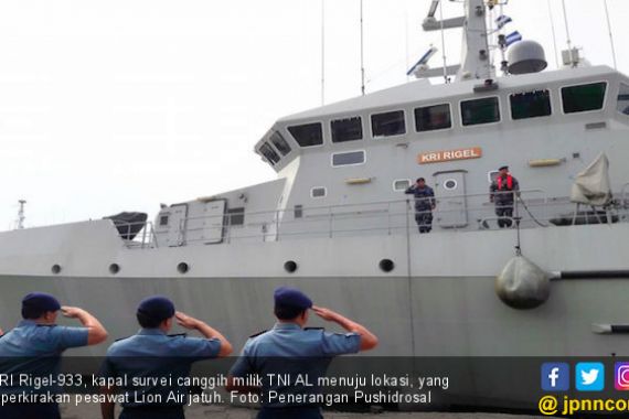 Pesawat Lion Air Jatuh, TNI AL Kirim KRI ke Lokasi Kejadian - JPNN.COM