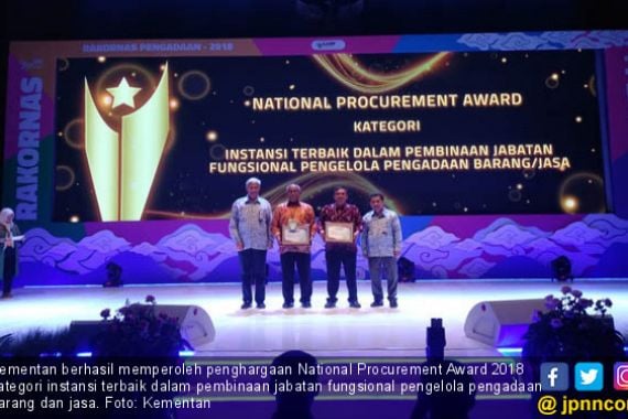 Kementan Raih National Procurement Award 2018 - JPNN.COM