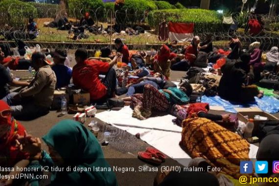 Gerindra Prihatin Honorer K2 Tidur di Seberang Istana - JPNN.COM