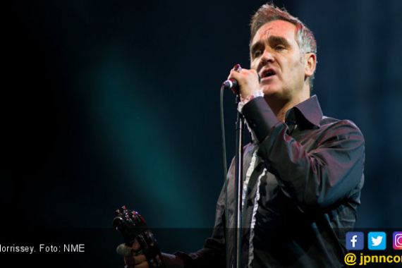 Waduh, Morrissey Dihajar Fan di Atas Panggung? - JPNN.COM