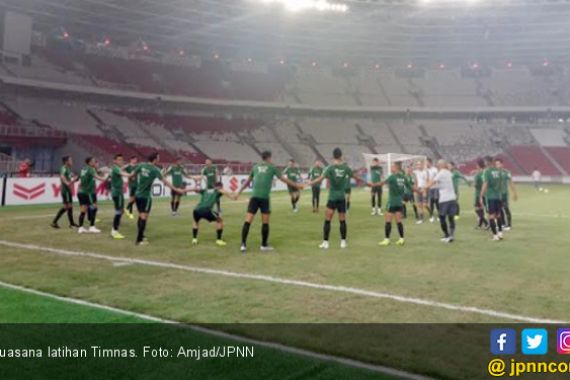 Timnas Indonesia Latihan Tertutup, 15 Menit Boleh Mengintip - JPNN.COM