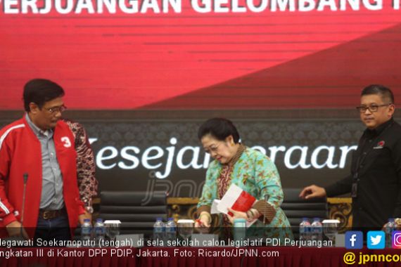 Megawati Kesal Setiap Bicara Tiongkok Dituduh PKI - JPNN.COM