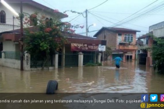 Sungai Cikeas Meluap, 3 Perumahan di Kota Bekasi Terendam - JPNN.COM