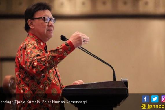 Pak Tjahjo Ingatkan Camat Pahami Tugas Pemerintahan Umum - JPNN.COM