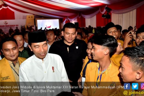 Jokowi Sebut Kader IPM Ujung Tombak di Era Persaingan Global - JPNN.COM