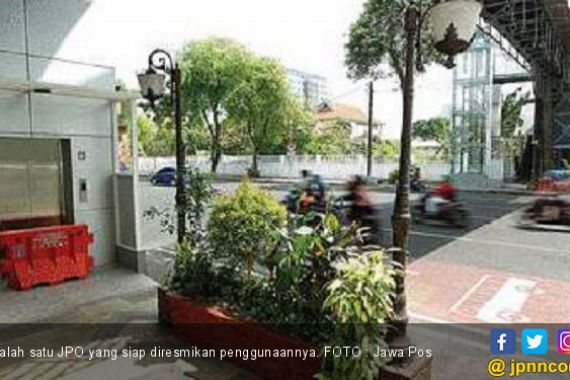 Revitalisasi JPO di Jalan Sudirman Molor - JPNN.COM