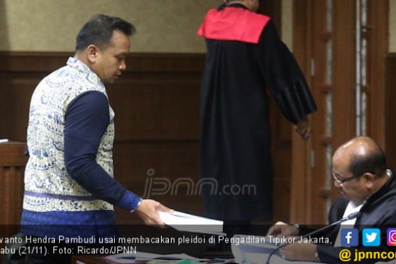 Beber Fee untuk Legislator, Terdakwa e-KTP Mengaku Diteror - JPNN.COM