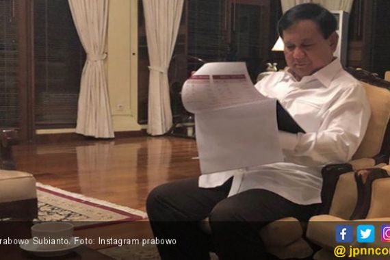 Ribuan Pendukung Antusias Nantikan Kejutan Prabowo - JPNN.COM