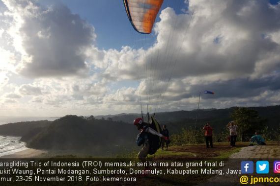 Grand Final Paragliding TROI Digelar di Kabupaten Malang - JPNN.COM