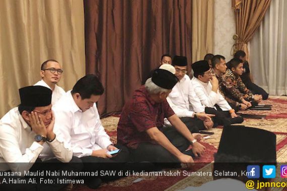 Bersama Jokowi, Menhub Hadiri Maulid Nabi di Palembang - JPNN.COM