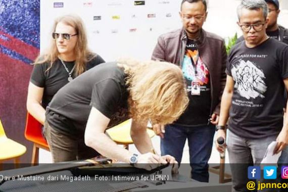 Megadeth Lelang Gitar untuk Donasi Korban Gempa Palu - JPNN.COM