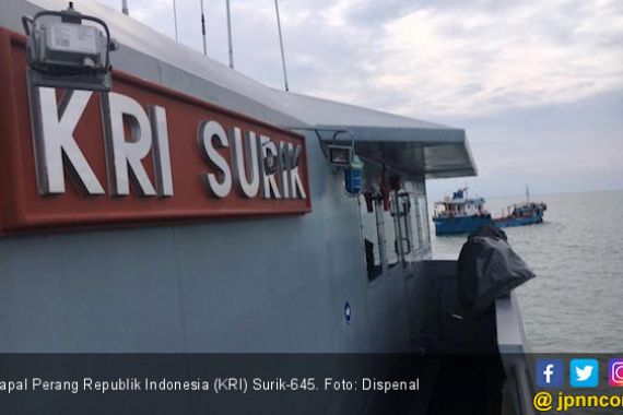KRI Surik Tangkap Kapal Ilegal di Perairan Tanjung Jabung - JPNN.COM