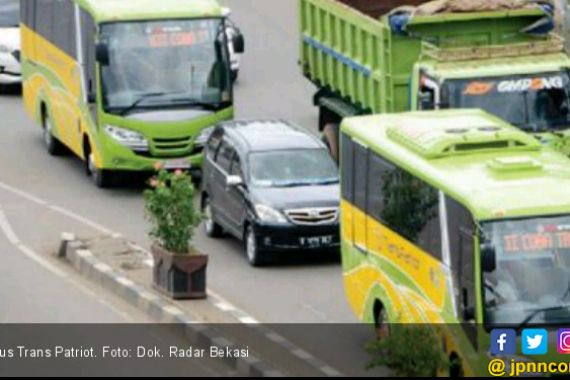 Puluhan Halte Bus TransPatriot Rusak, ini kata Pemkot Bekasi - JPNN.COM