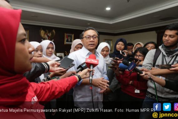 Zulkifli Hasan Bukan Tamu Gelap, Kok Disoraki di HUT PDIP - JPNN.COM