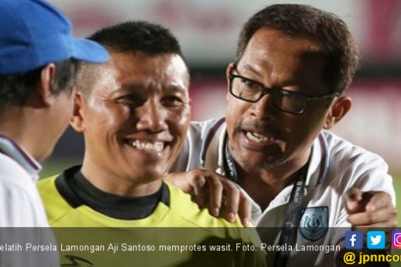 3 Alasan Persela Merasa Dikerjai Wasit di Kandang Borneo FC - JPNN.COM