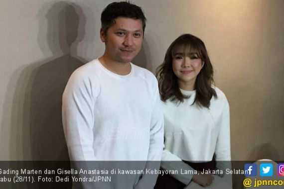 Gisel Tidak Masalah Main Film Bareng Gading Marten - JPNN.COM