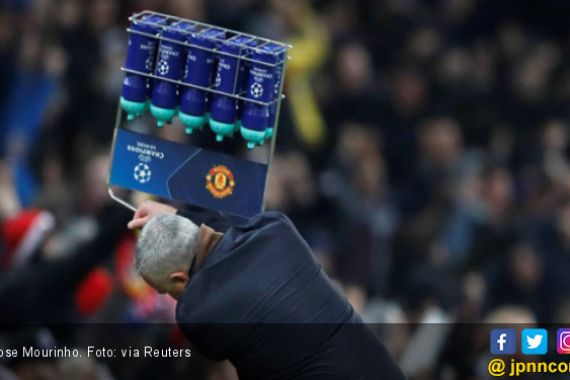 Lihat Reaksi Gila Jose Mourinho Usai MU Cetak Gol Kemenangan - JPNN.COM