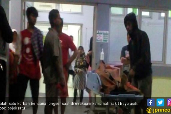 1 Balita Korban Bencana Longsor Purwakarta Belum Ditemukan - JPNN.COM