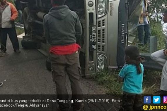 Bus Terguling di Lokasi Wisata Danau Toba, 3 Orang Luka-luka - JPNN.COM