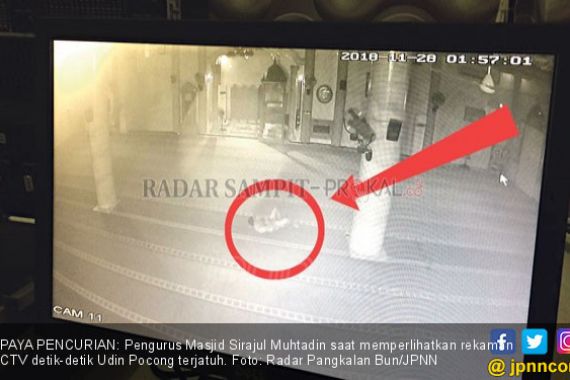 Mirip Film Azab, Maling Luka Parah usai Jatuh Dari Masjid - JPNN.COM