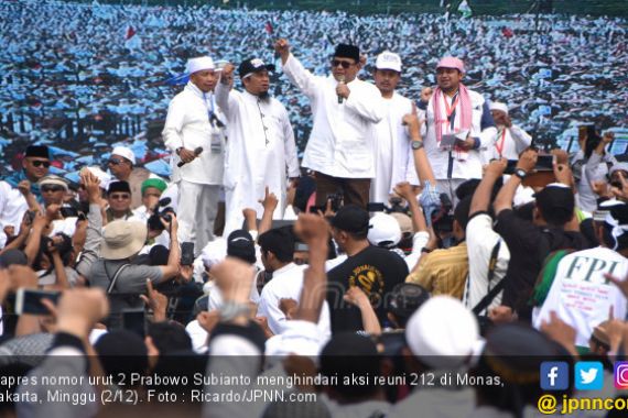 Hmm...Nama Prabowo Menggema di Monas - JPNN.COM