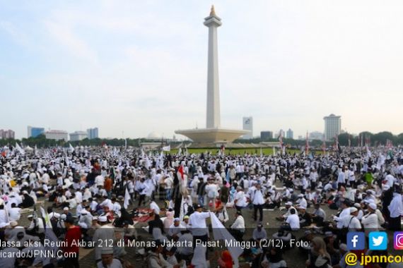 Pujian Bang Emrus untuk Kesuksesan Reuni Akbar 212 di Monas - JPNN.COM