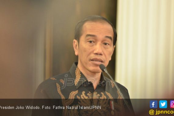 Azan Berkumandang, Jokowi & Ribuan Kader PDIP Langsung Diam - JPNN.COM