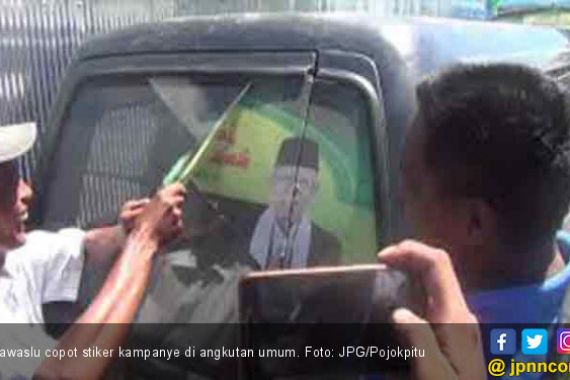 Bawaslu Copot Stiker Kampanye Jokowi - Ma'ruf di Angkot - JPNN.COM