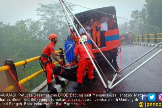 Bunuh Diri di Bali, Profesor WN Kanada Lompat ke Kali - JPNN.COM