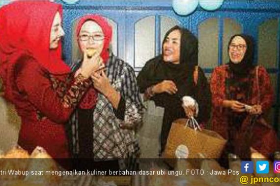 Istri Wabup Olah Ubi Ungu untuk Dijadikan Kue Kekinian - JPNN.COM