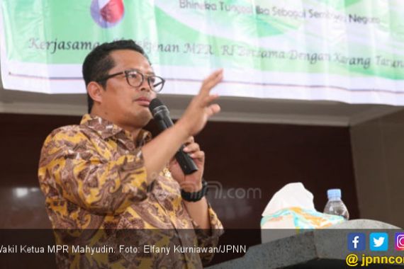 Ribuan e-KTP Ditemukan di Jaktim, Wakil Ketua MPR: Aneh - JPNN.COM