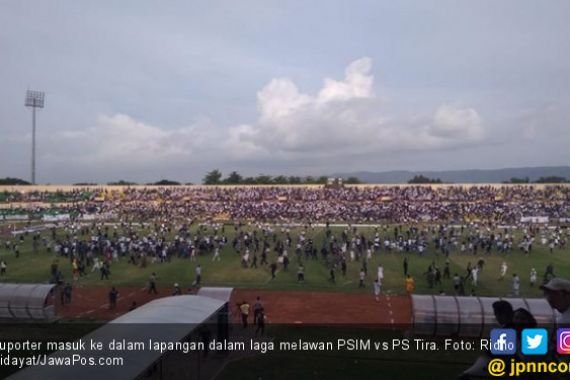 Gila! Lihat nih Duel PSIM vs PS Tira Berkecamuk - JPNN.COM