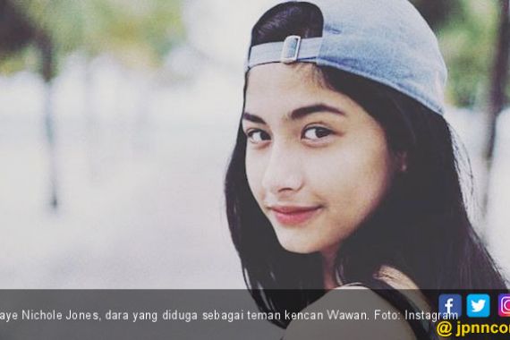 Diduga Ngamar bareng Wawan, FYN Nonaktifkan Akun Instagram - JPNN.COM
