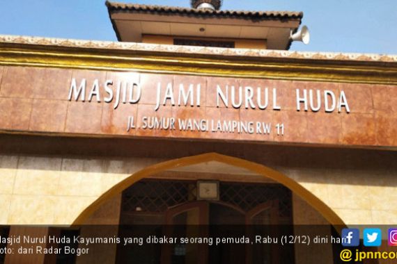 Geger! Pemuda Bakar Musala dan Masjid di Tanah Sareal Bogor - JPNN.COM