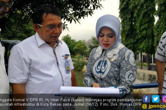 Anggota DPR Tinjau Pembangunan Infrastruktur di Kota Bekasi - JPNN.COM